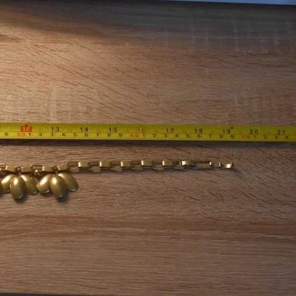 Stella & Dot Hazel Flower Petal Statement Necklace Chain Link Gold - Picture 7 of 16